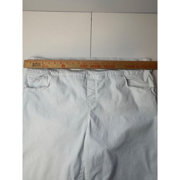 Gloria Vanderbilt Amanda White Denim Shorts Size 20W All-Around Slimming Effect - Picture 7 of 10